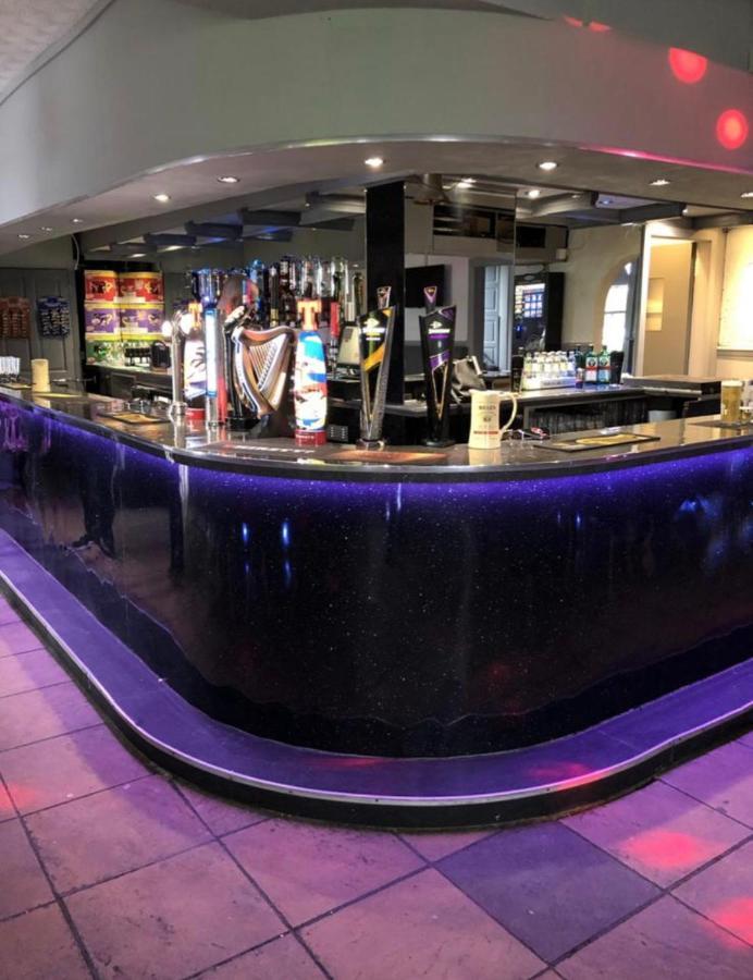 The Ferry Inn Ренфру Екстер'єр фото
